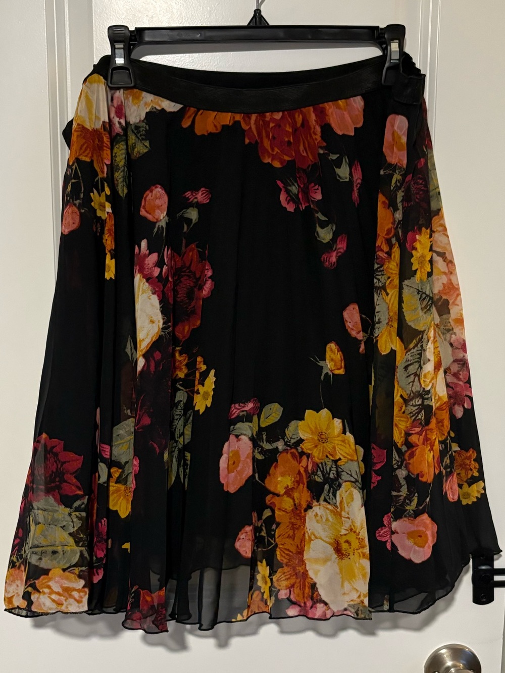 Worthington Black Multicolor Floral Skirt Size L